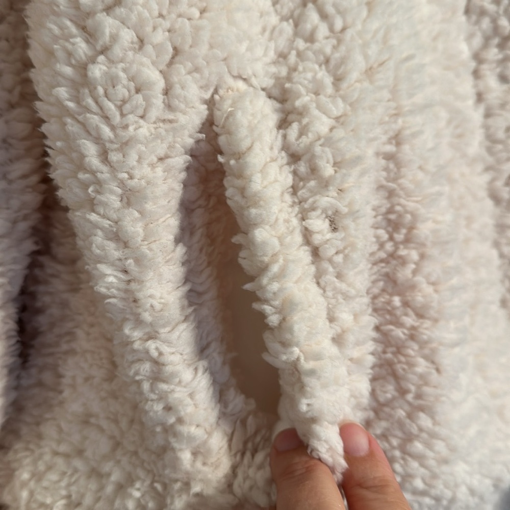 Hem & thread cream jacket - Picture 4 of 9